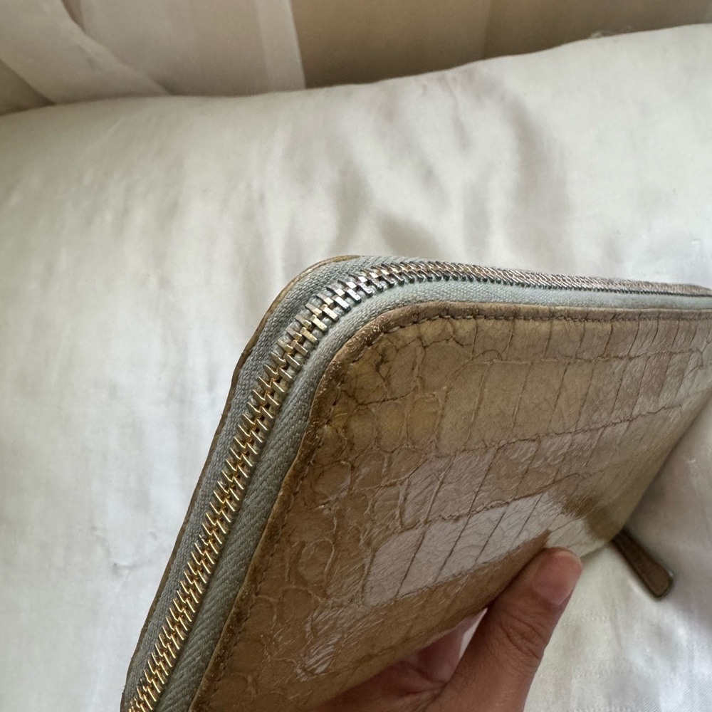 Miu Miu Khaki Beige Crocodile Embossed Long Zip Wallet (relist) - Picture 10 of 16